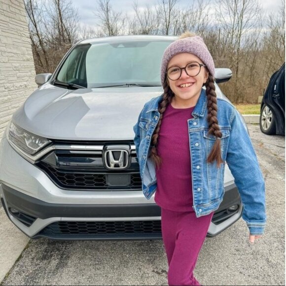 Cat & Jack Girls' Size Medium, Medium Wash Denim Style Snap Closure Jean Jacket - Picture 1 of 12